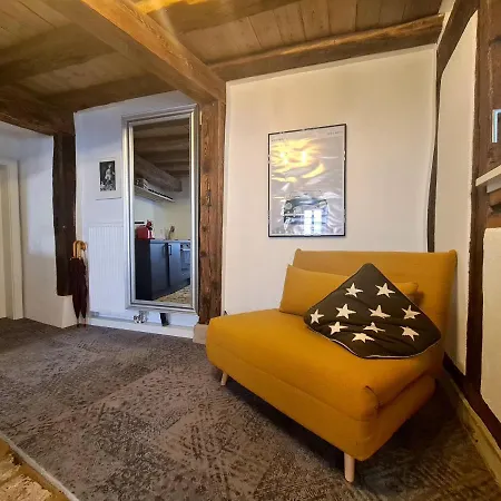 Apartment Townhouse 1 *