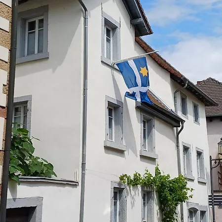 Townhouse 1 *